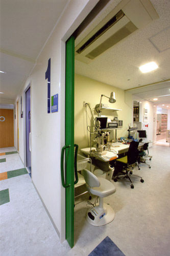 富井眼科診療所、診察室