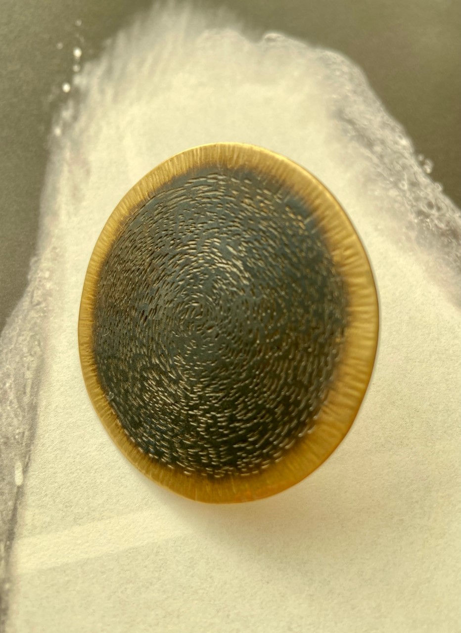 ROUNDED STATEMENT RING