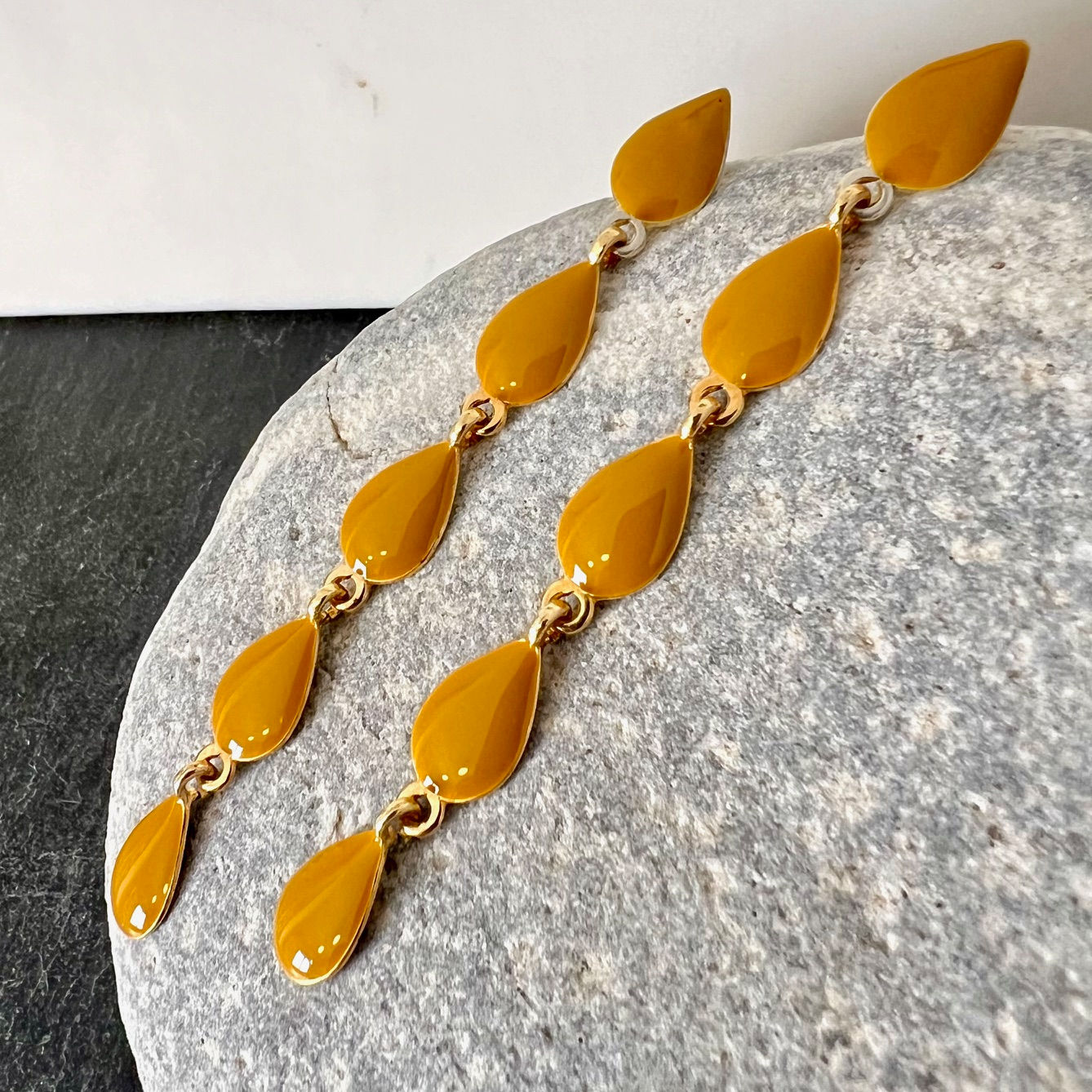 FIVE DROPS EARRINGS