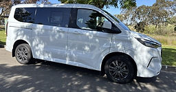 Ford minivan.jpg