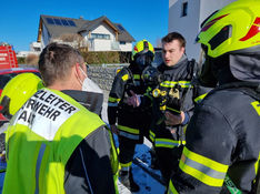 Unterstützung bei Wohnhausbrand in Palt