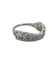 platinum diamond ring (1).png