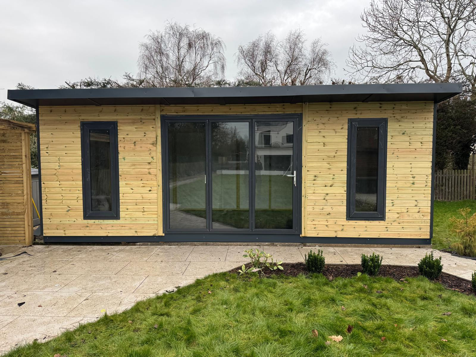 20x15 Summer House with Bifold doors, 2 Windows & Pent roof