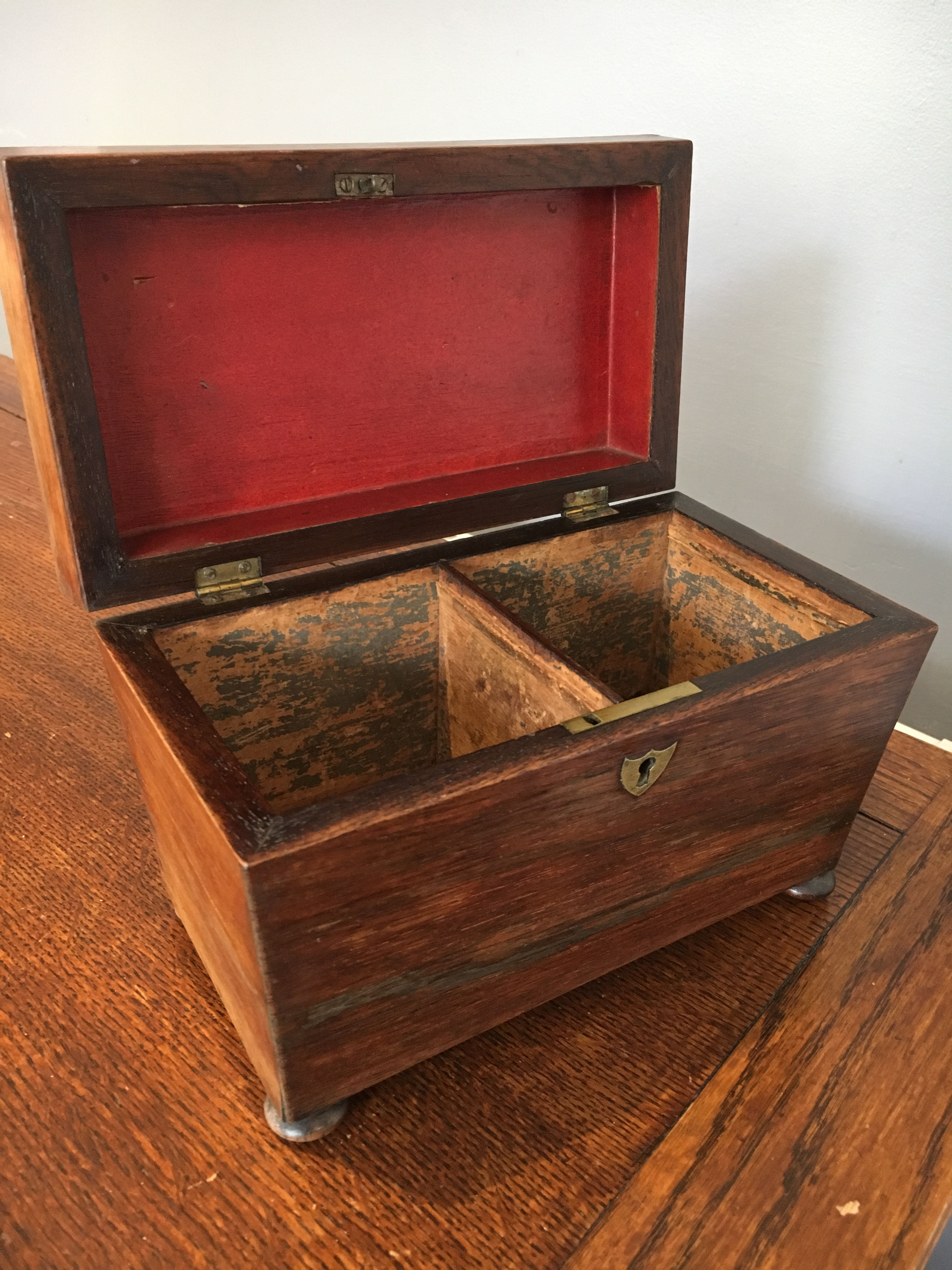 Tea candy - red lid 