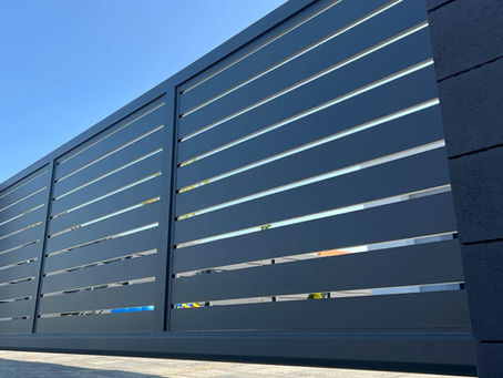 Rolltor Einbau – kurze Montageanleitung zur Montage von Schiebetoren