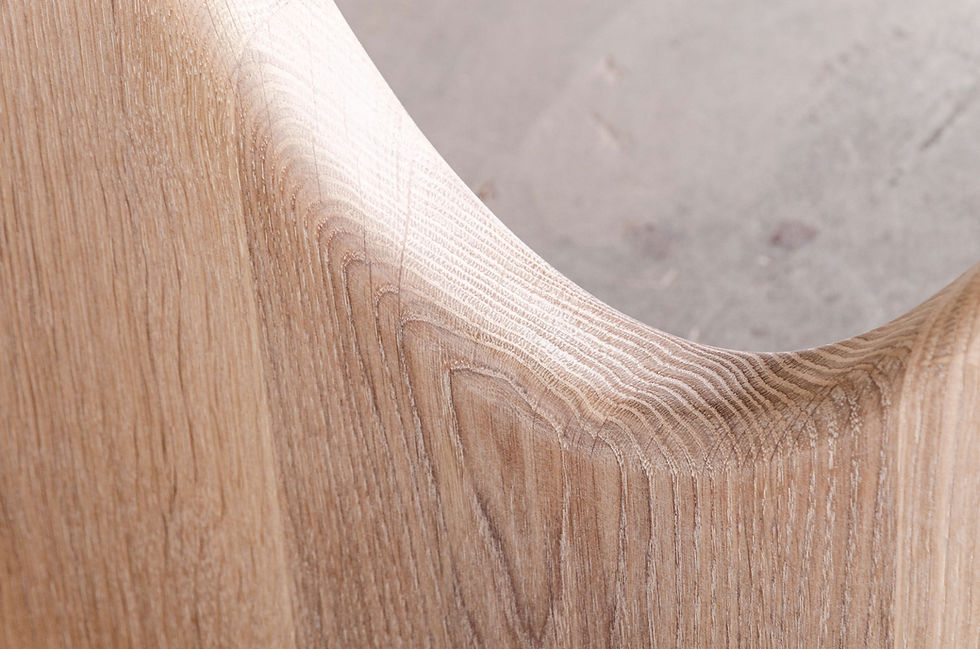 Miniaturbild: Großer Echtholz-Esstisch WABI aus massivem Eichenholz