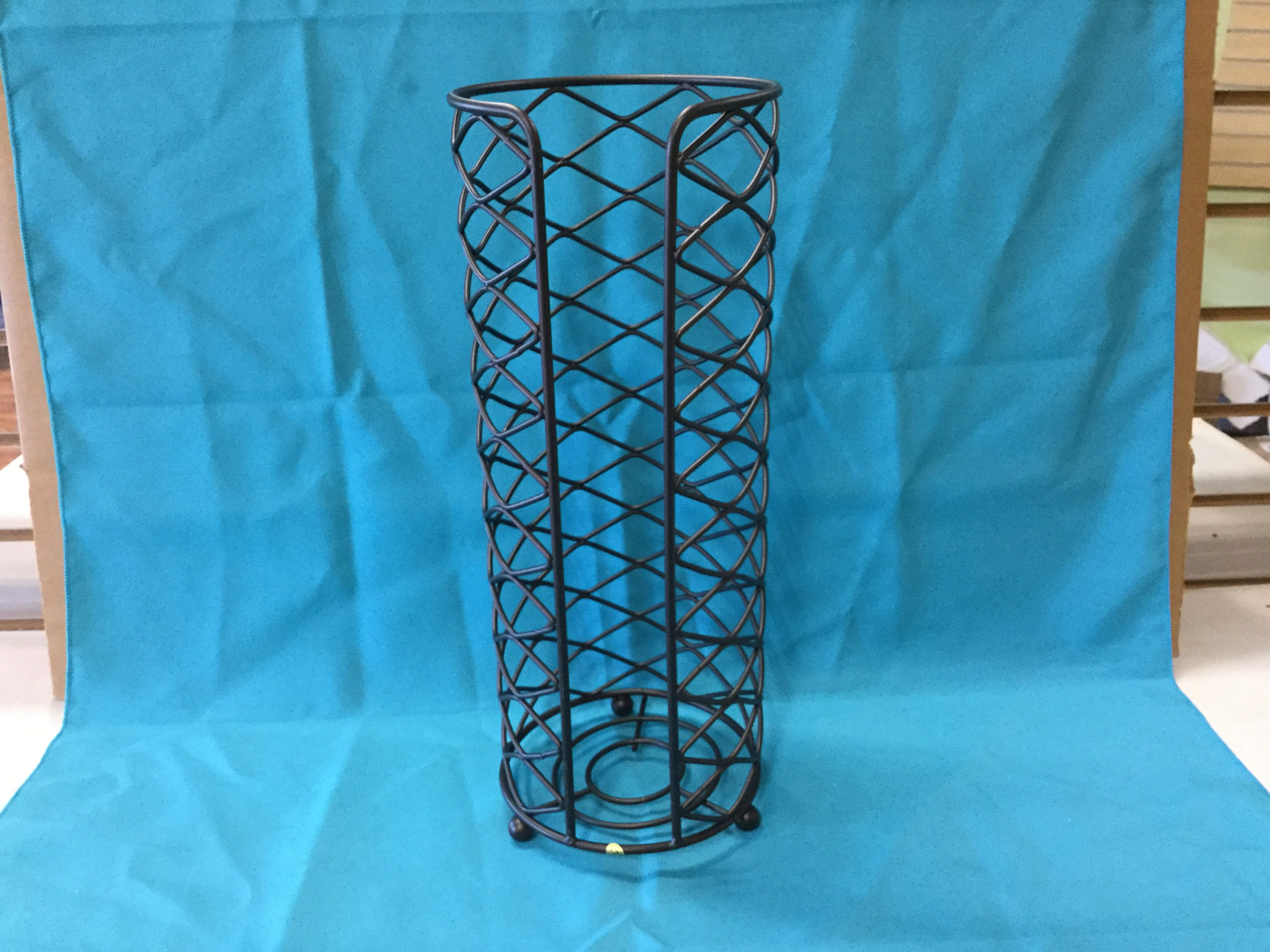 Metal paper towel holder (12-8309D)
