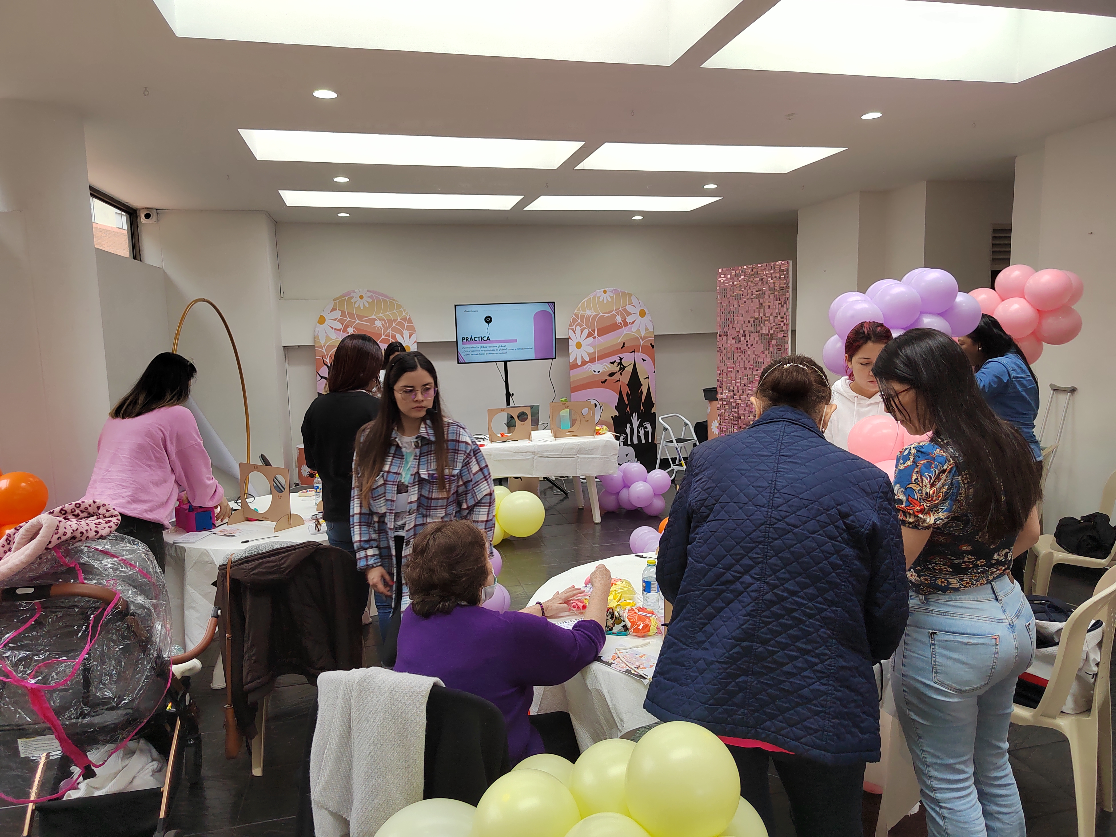 Práctica de decoración con globos