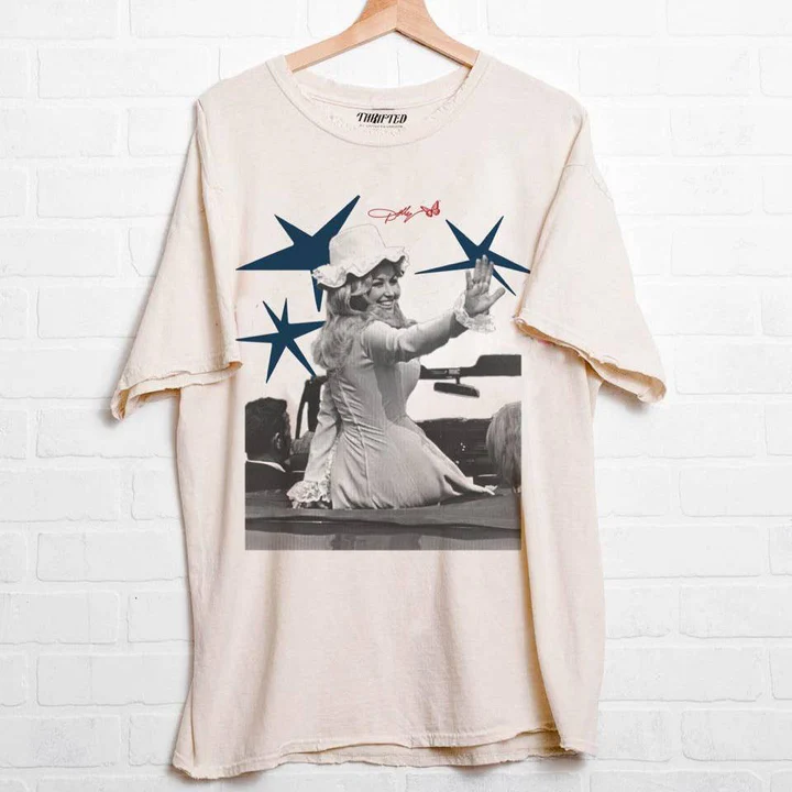 A tee shirt of Dolly Parton
