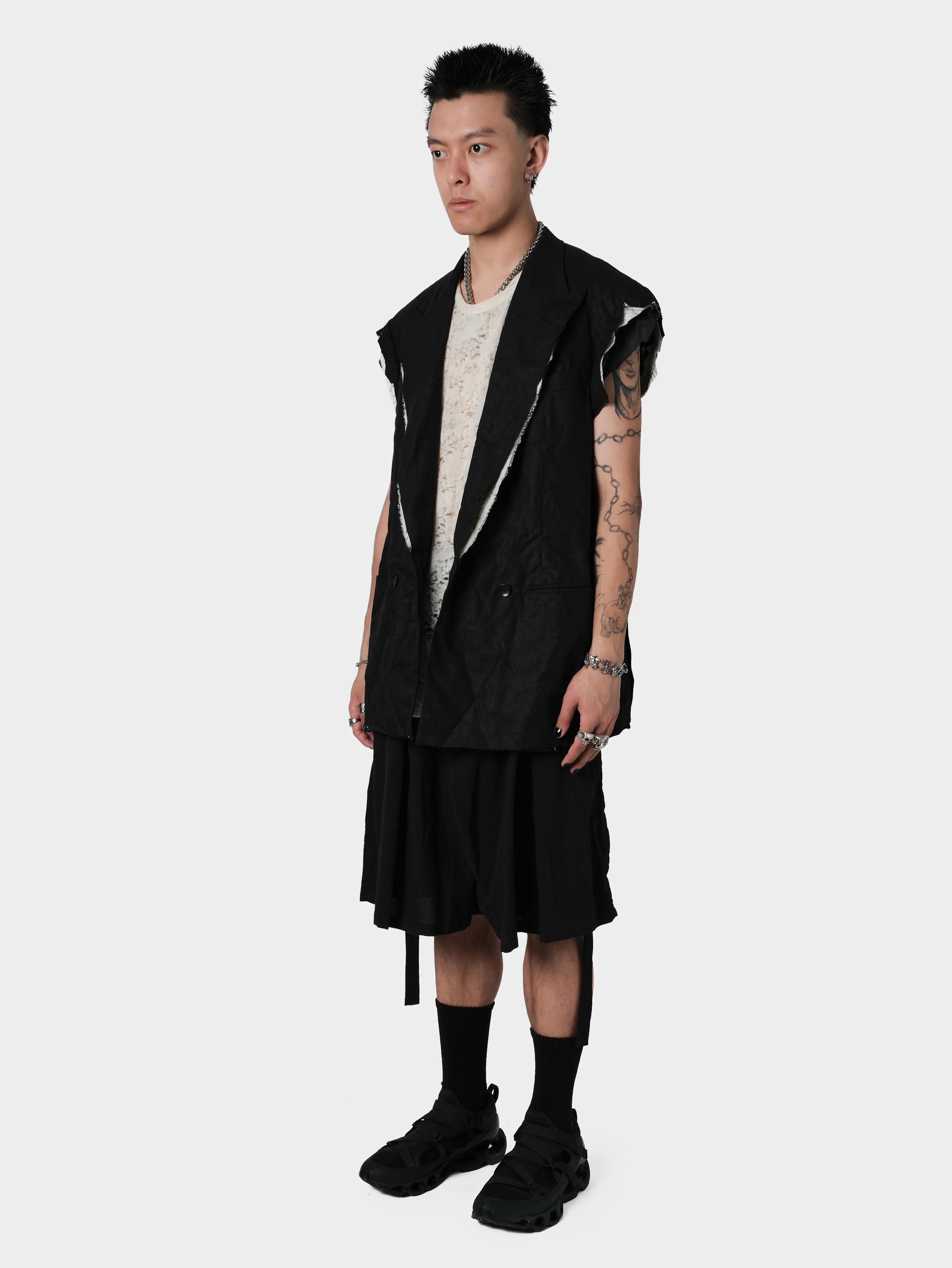 Zarek Vest