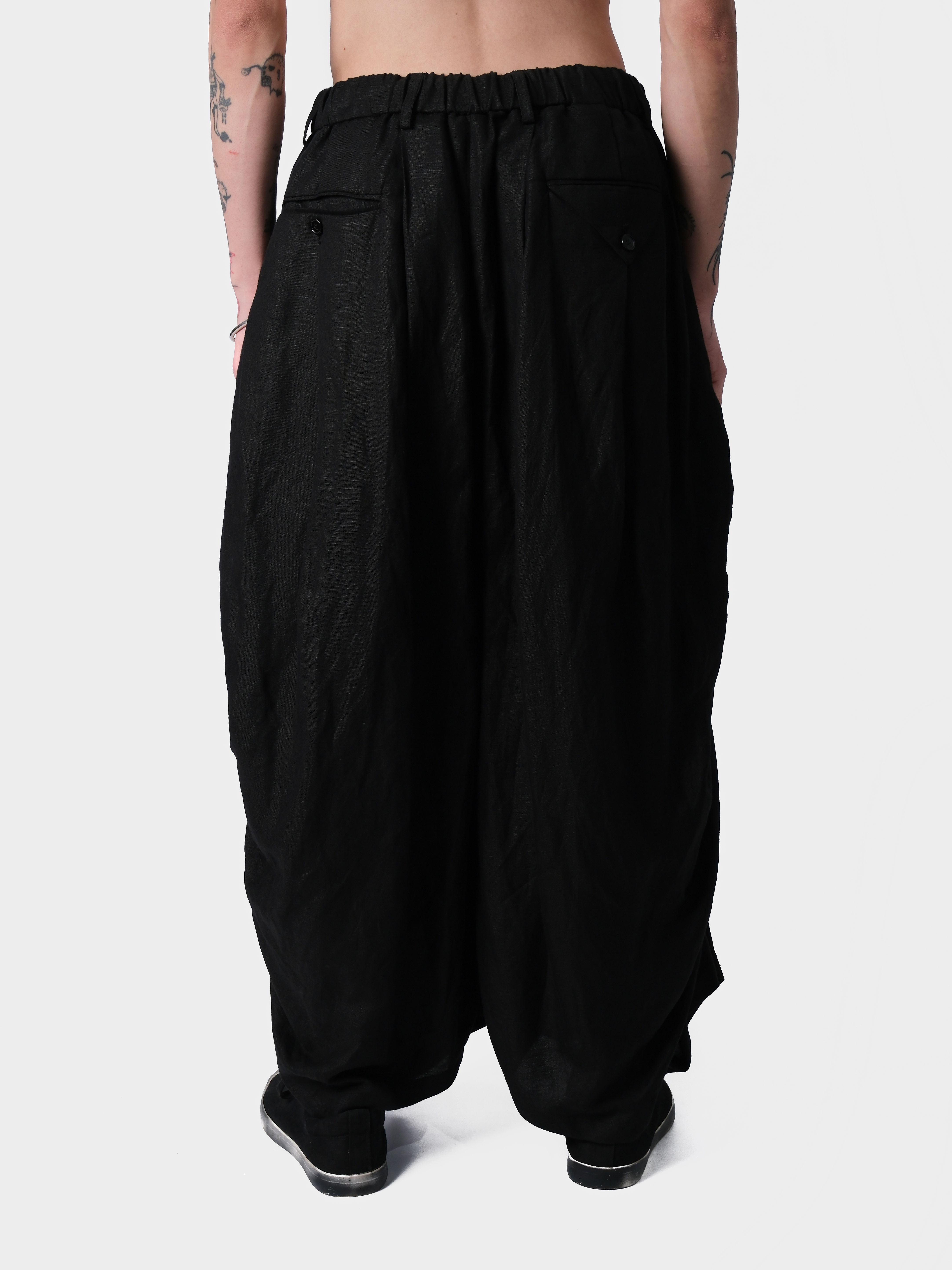Shin Pants