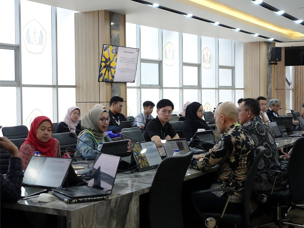 Penyampaian informasi oleh Dr. Siti Sumilah Rita Susilawati, Sekretaris Direktorat Jenderal Mineral dan Batubara Kementerian ESDM