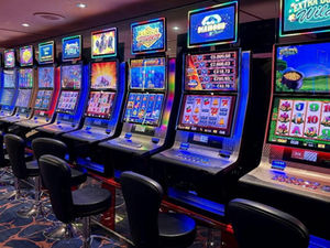 🎰 România începe războiul împotriva păcănelelor. Orașe întregi vor să le interzică