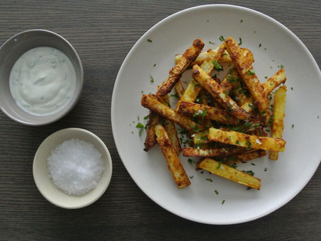 Curried Kohlrabi Fries