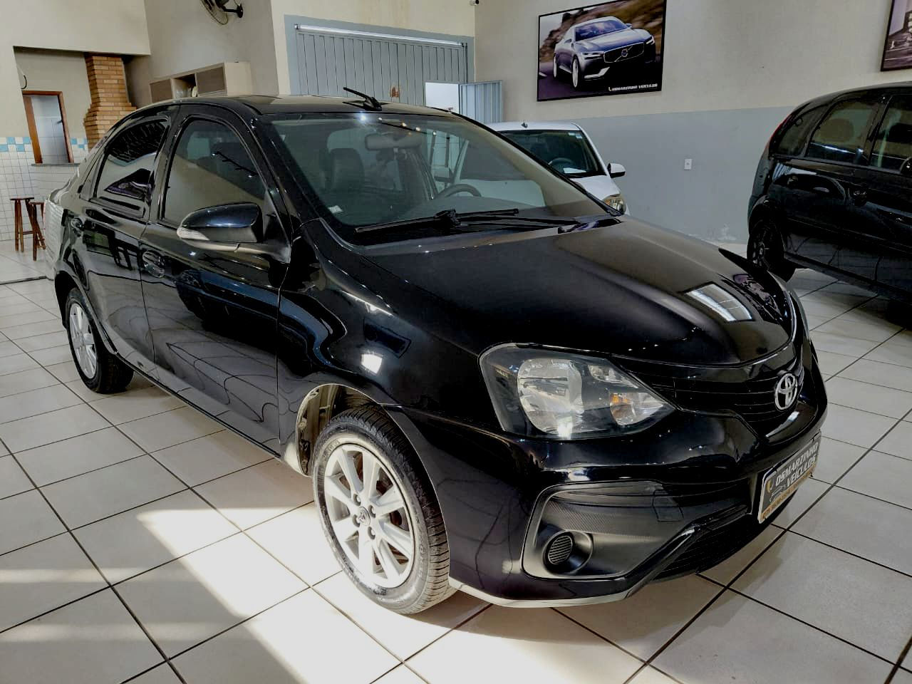 TOYOTA ETIOS SEDAN XPLUS AT
