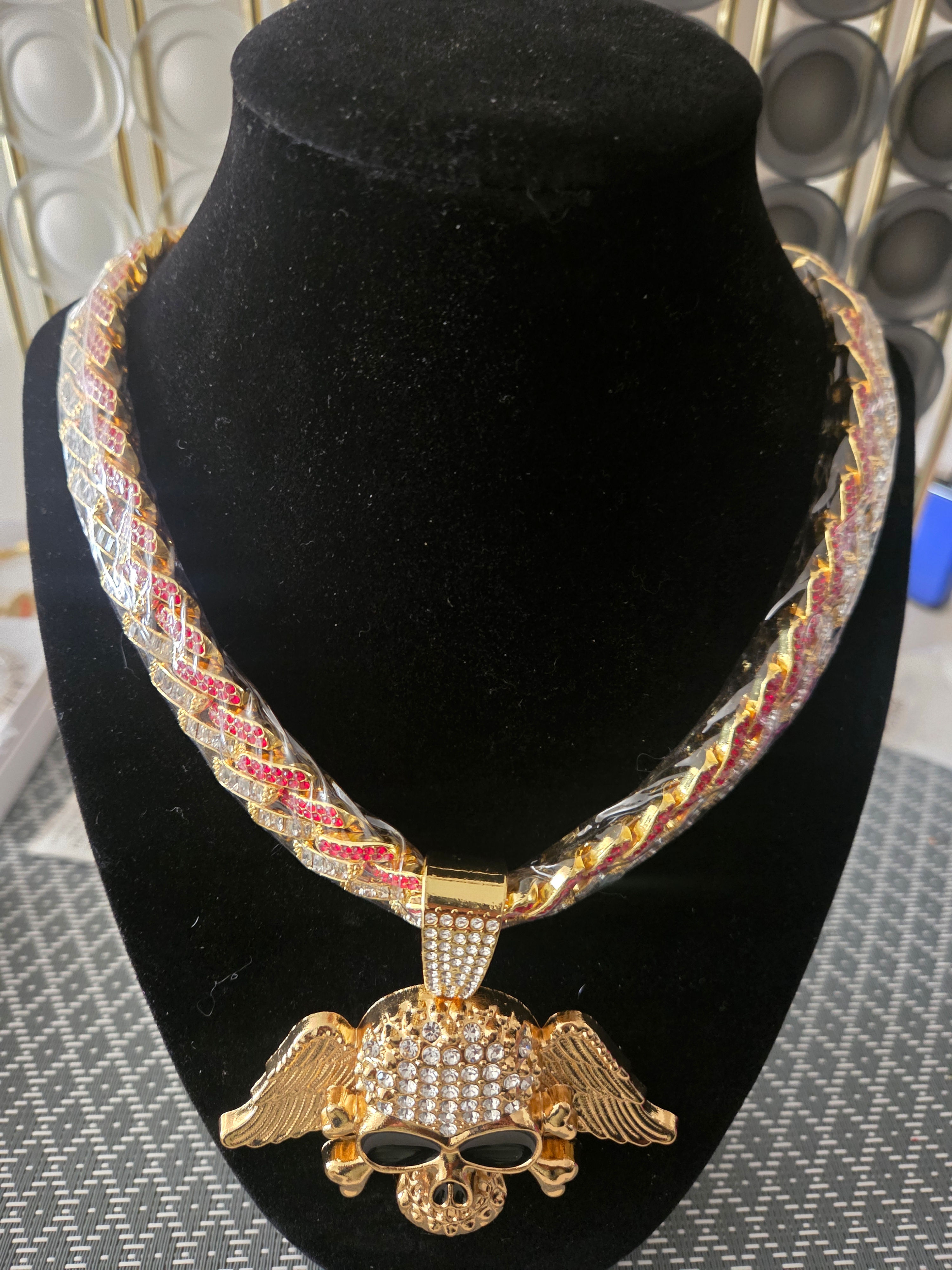 Desert Emperor Gold 20" Cuban Iced Necklace w/Pendant