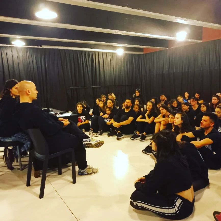 Maestros y alumnos de Formarte en clase