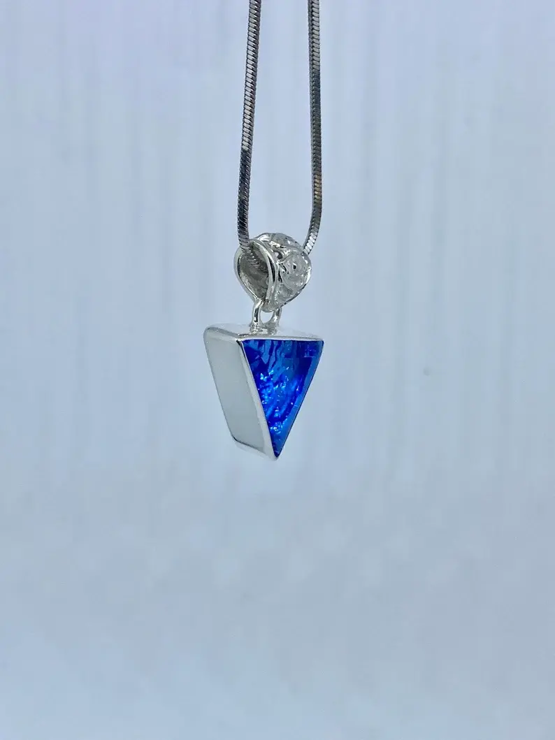 Thumbnail: S 92 - Siberian Blue Simple Pendant