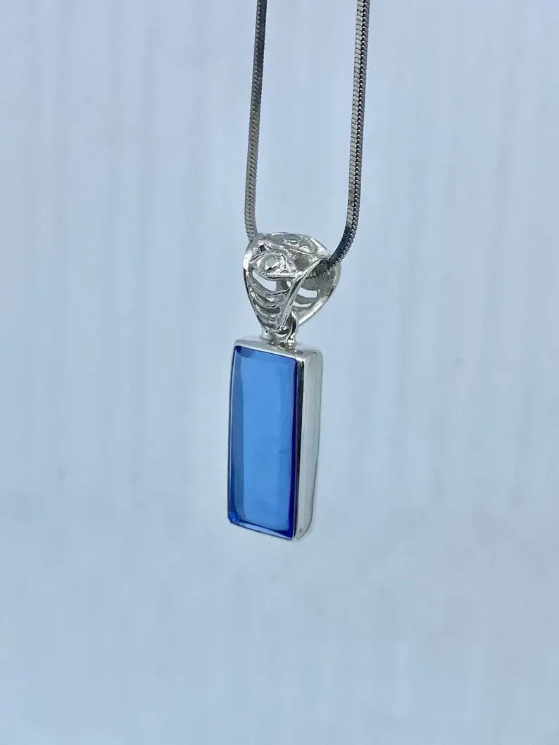 Thumbnail: S 102 - Siberian Blue Simple Pendant