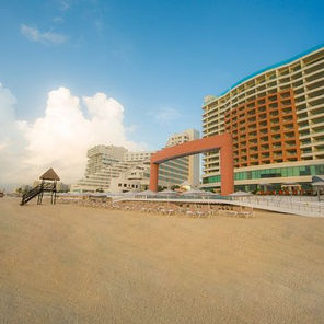Palace Resorts in Cancun