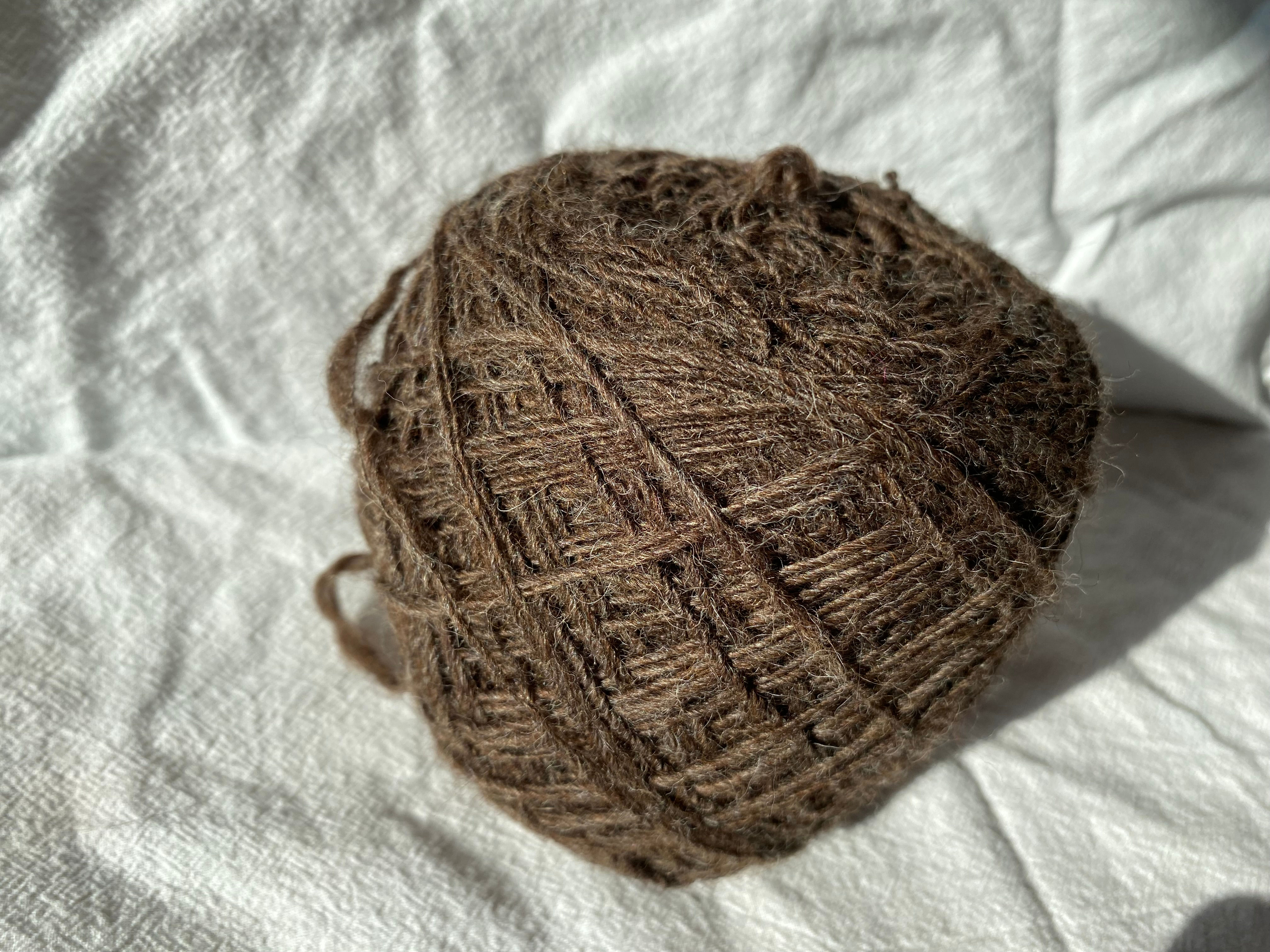 Mocha Brown Woolen Yarn - Super Fine