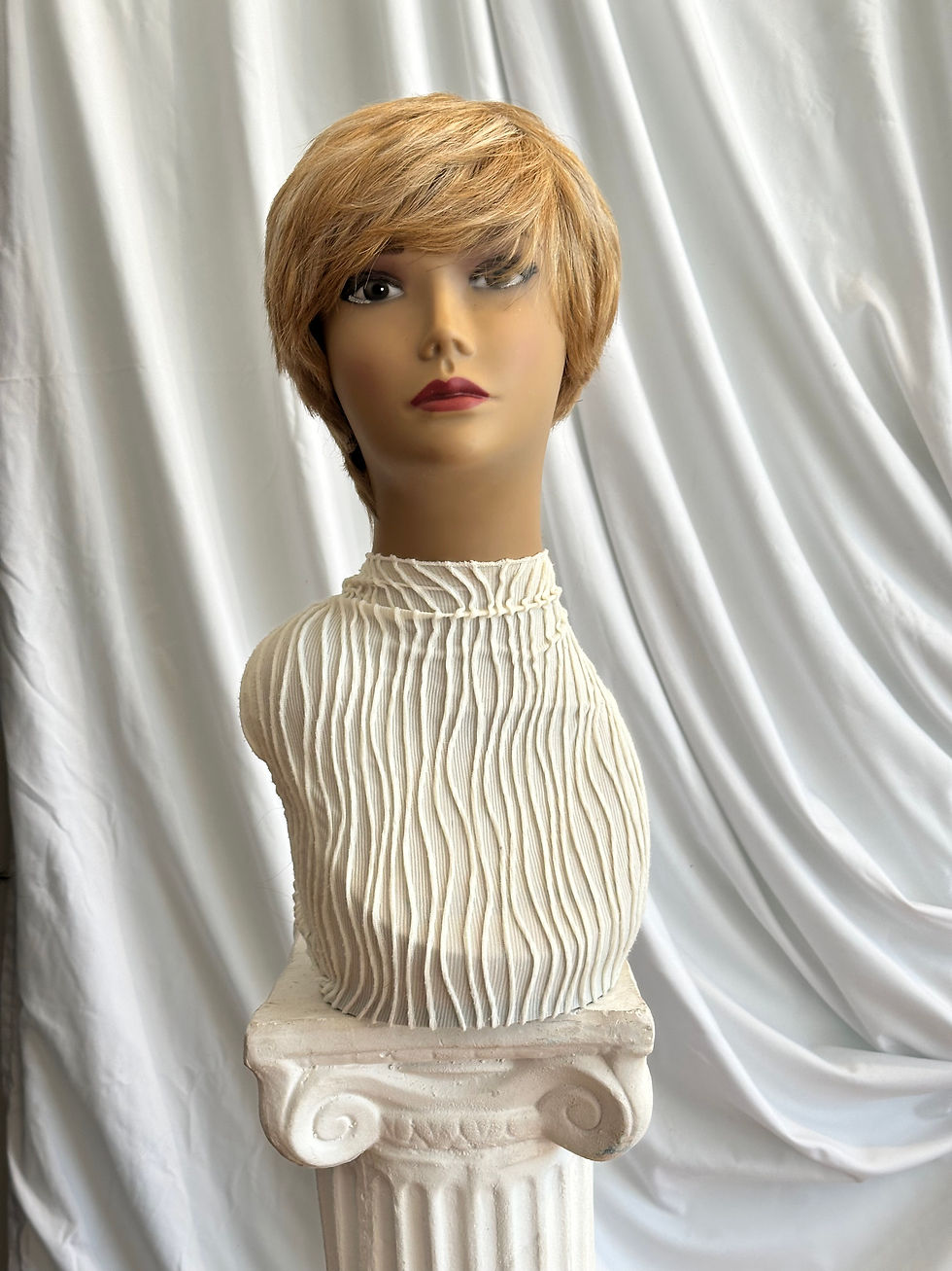 Thumbnail: Human Hair Pixie Cut 