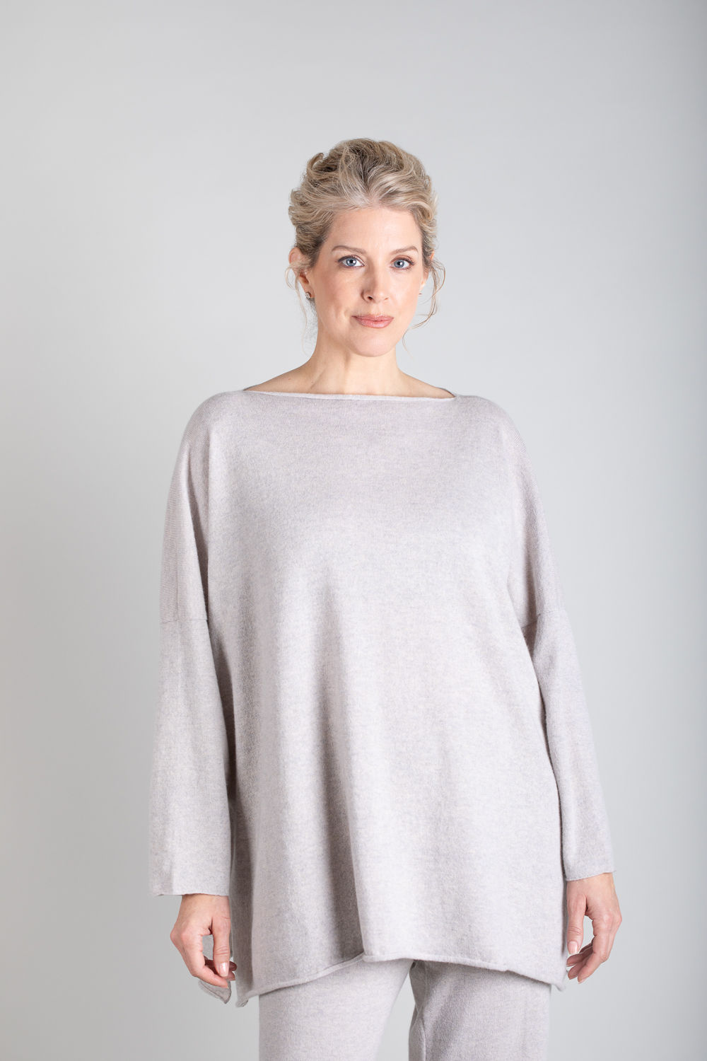CASS cashmere slash-neck sweater