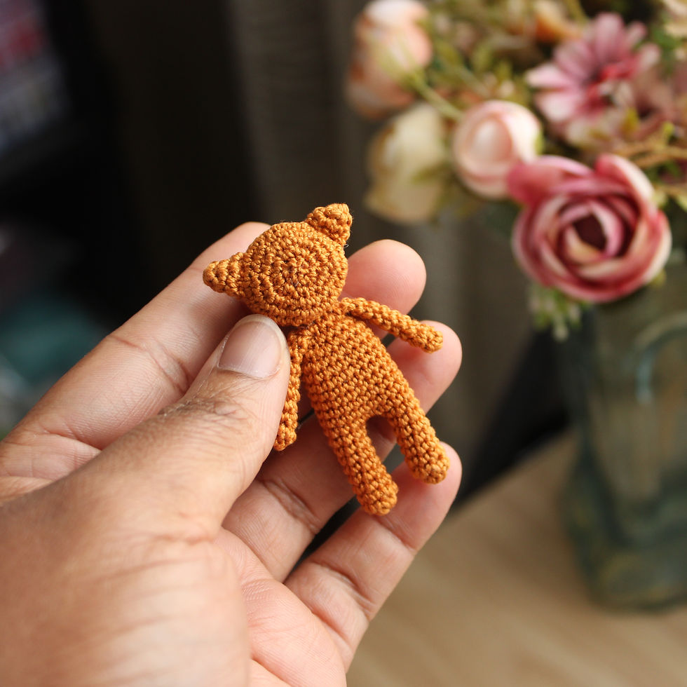 Thumbnail: Micro crochet fox in Ginger Gold