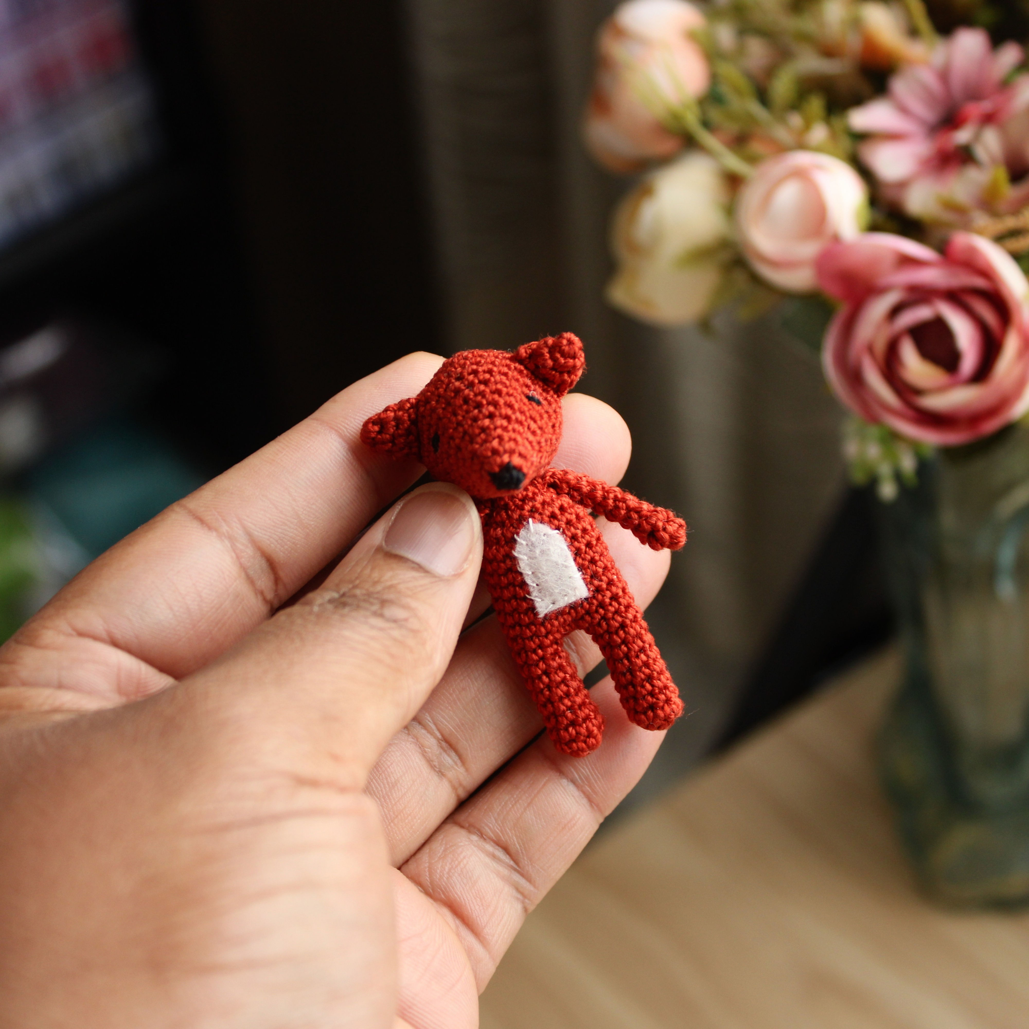 Micro crochet fox in Rust