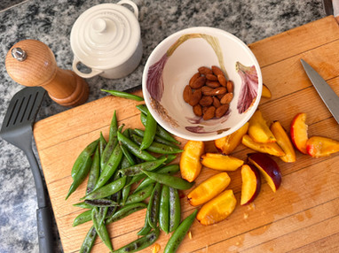 grilled peach salad ingredients