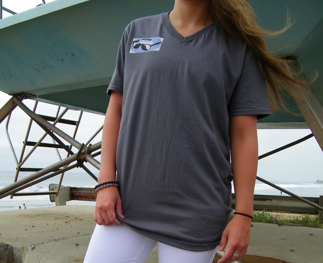 Shade T-shirt V-neck Grey