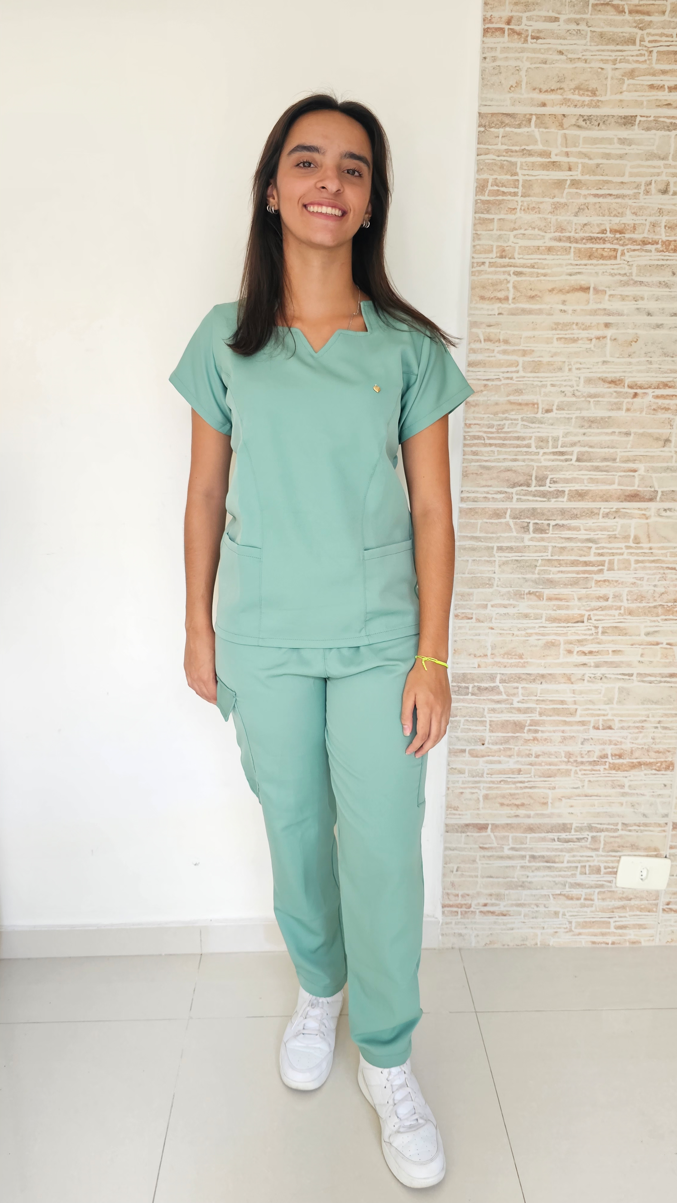 Scrub / Ambo LYA