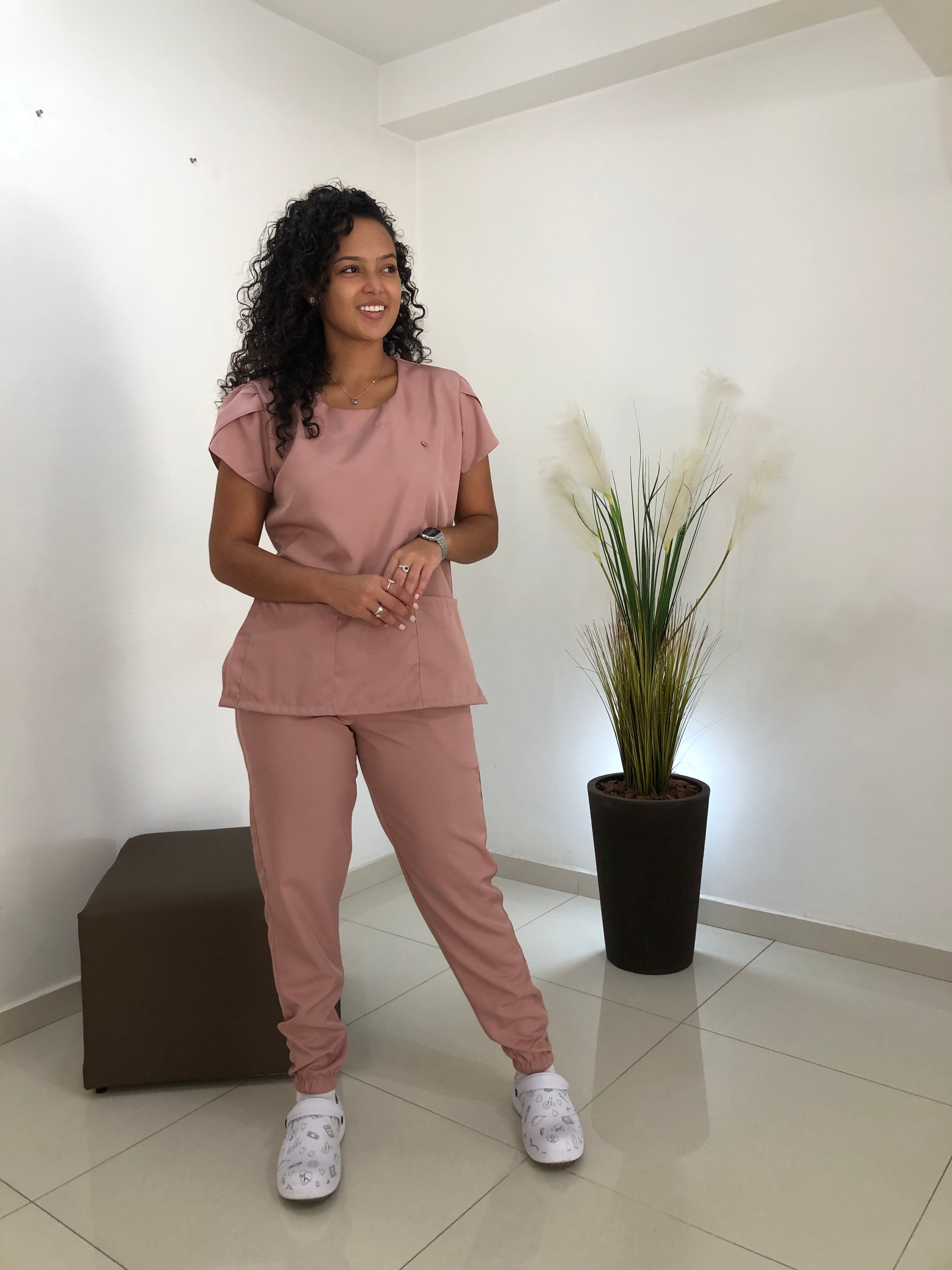 Scrub / Ambo LIANA
