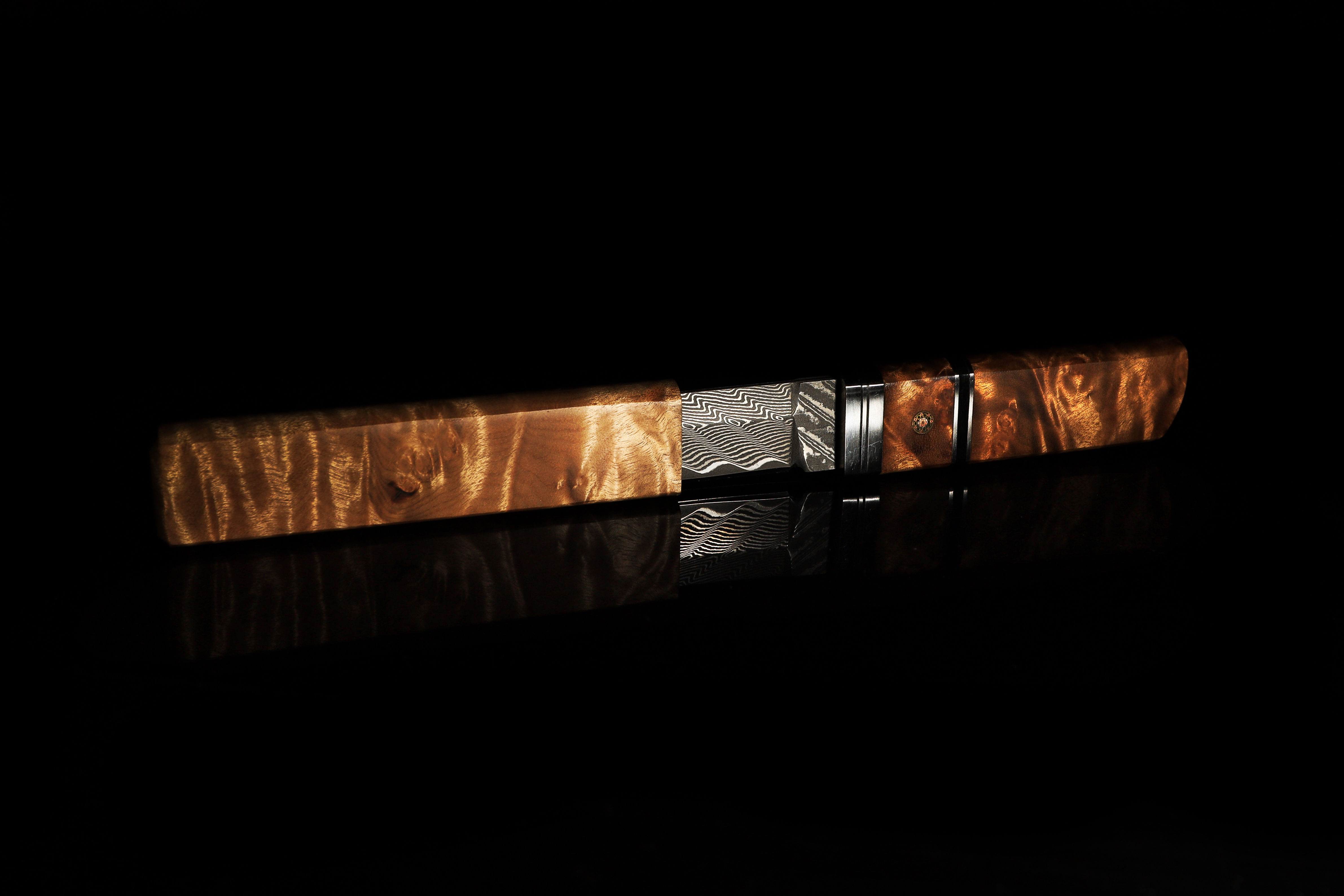 มีด ทันโตะ ลายดามัสคัส