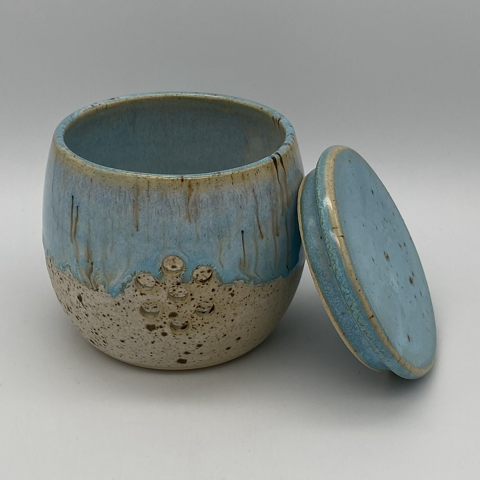 Thumbnail: Azure blue garlic pot