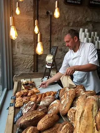 La Barantine Edinburgh Baker with fresh bakes