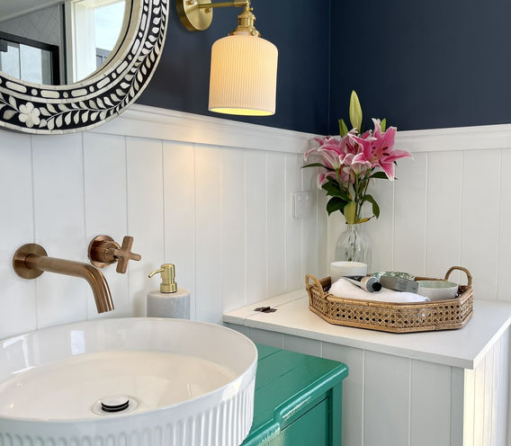 tiny_home_bathroom.jpg