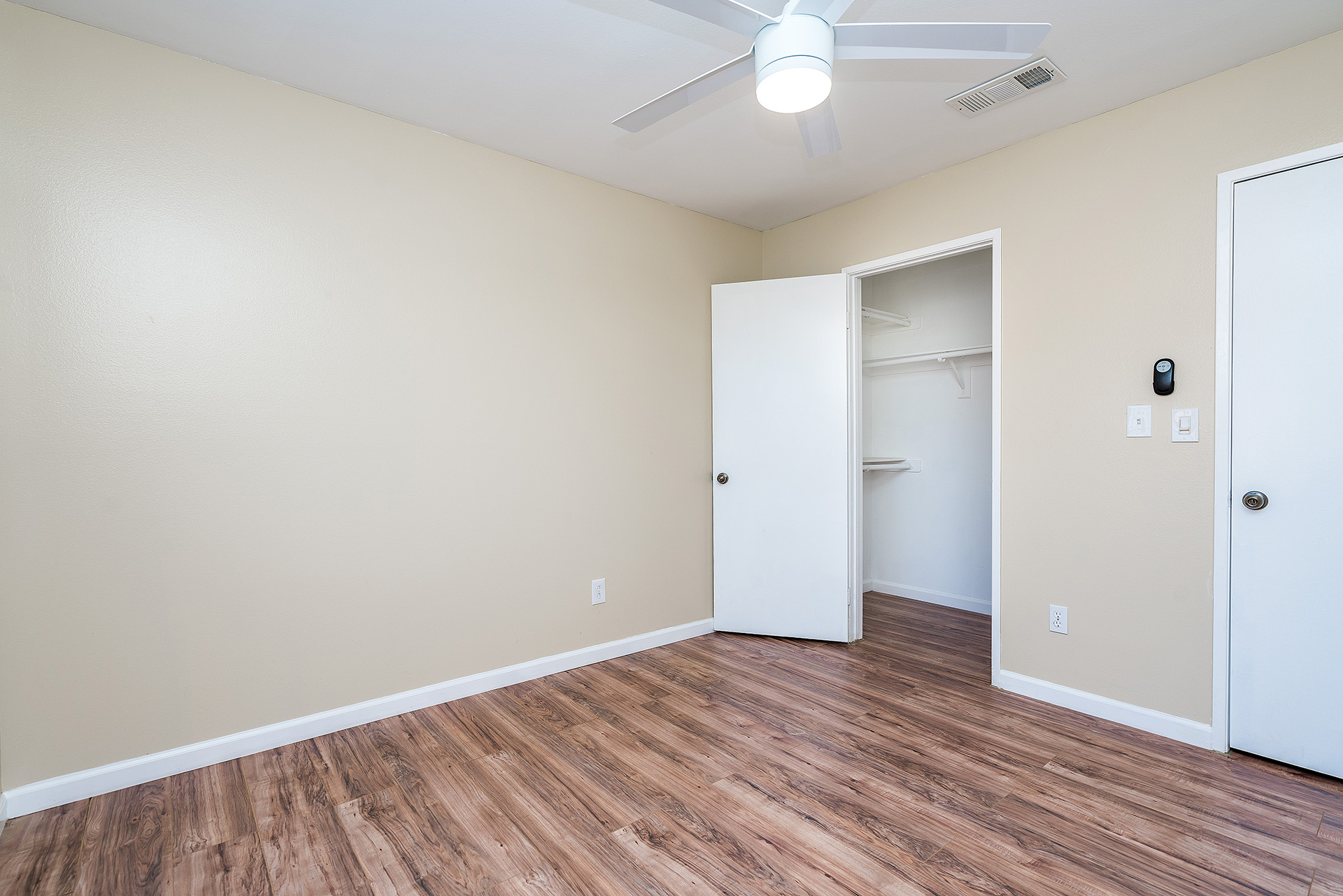 Properties calhomesrealty