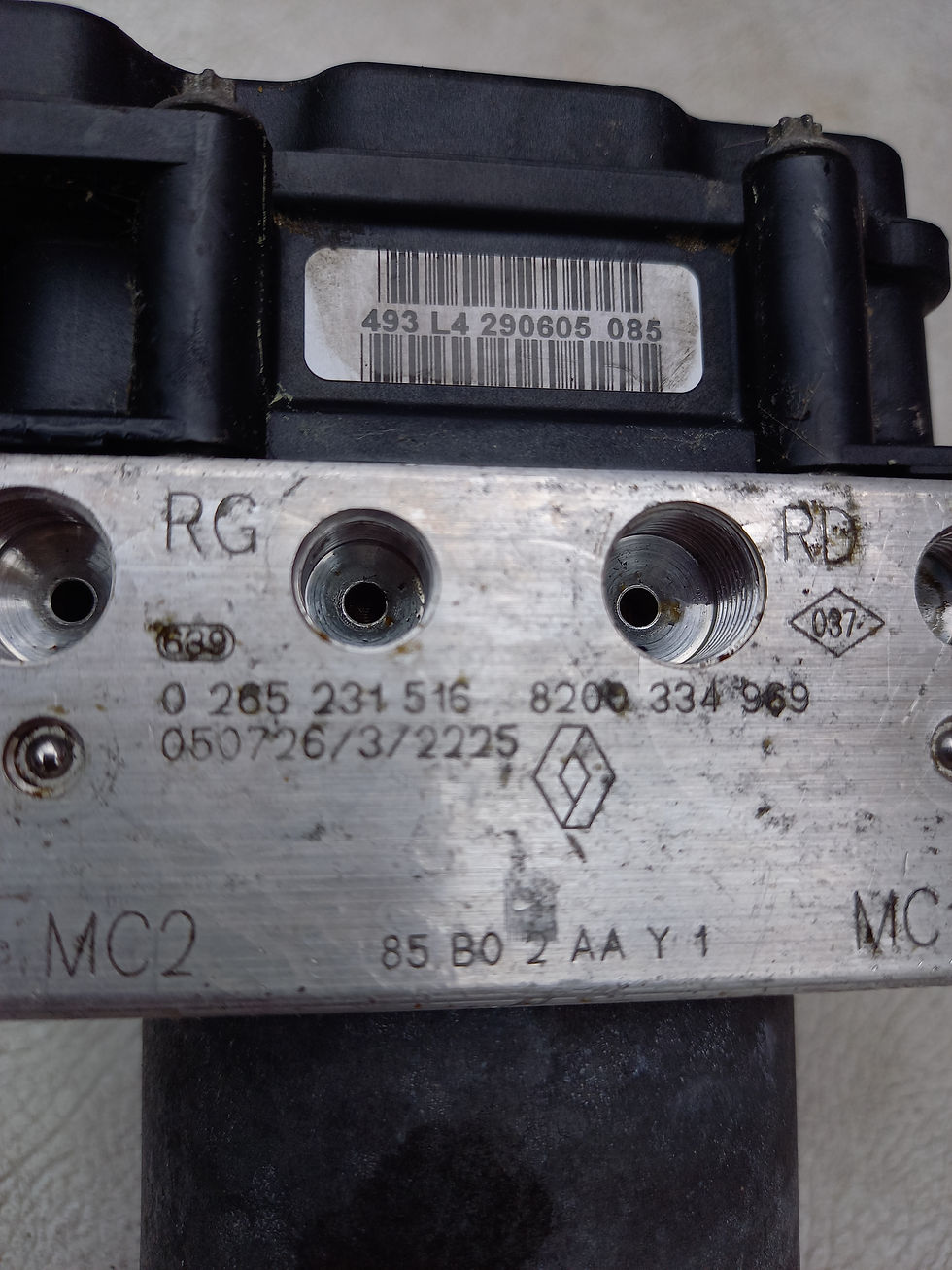 Thumbnail: 8200334969 0265231516 0265800411 ABS CONTROL UNIT PUMP BOSCH 8 RENAULT CLIO 1.2L