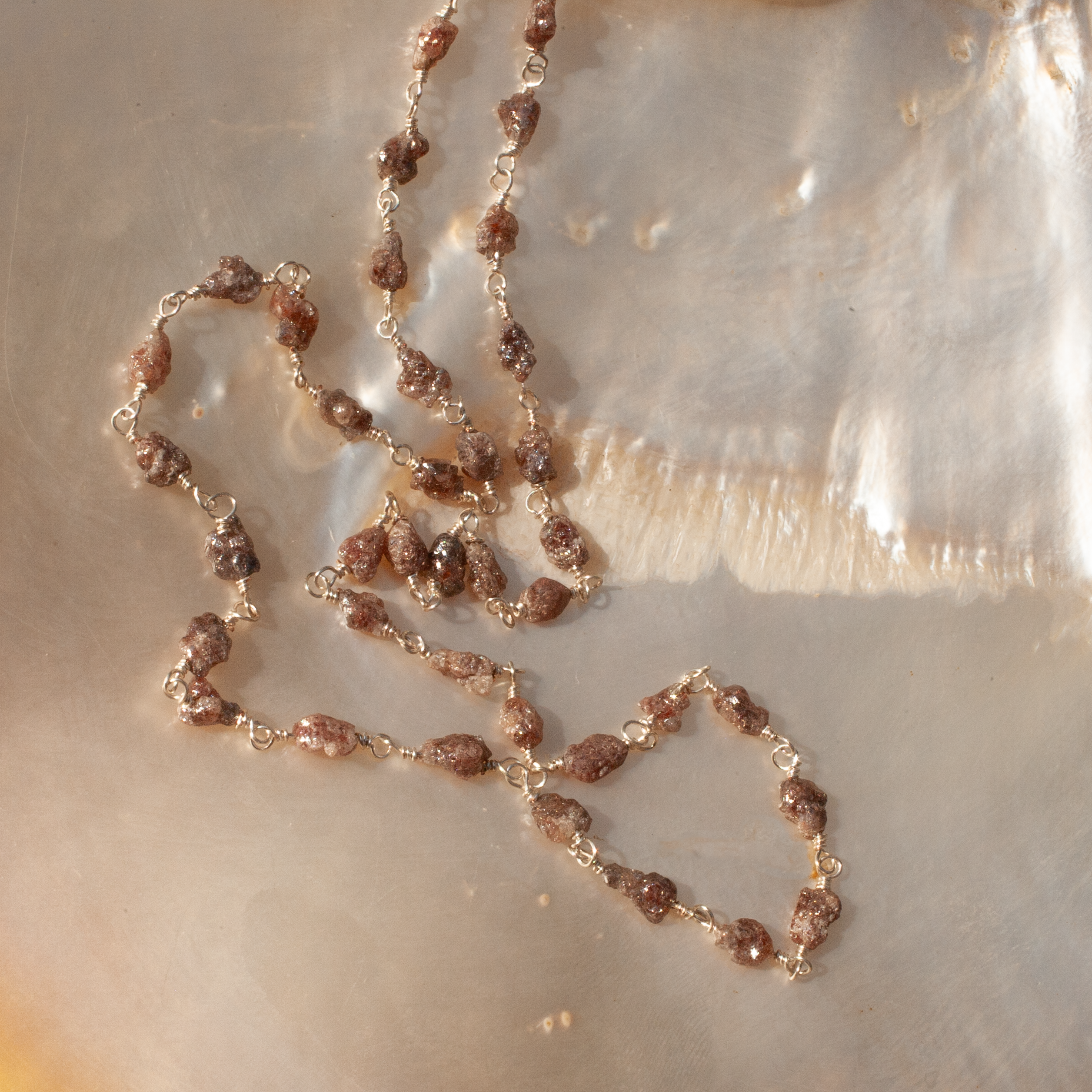 Raw diamond necklace champagne