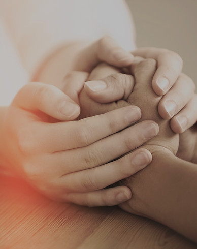 tomados de la mano