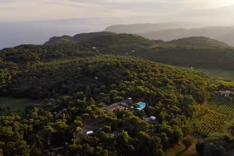CampingSanMartinoDrone.avif