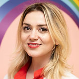Oana Vladacenco_edited.jpg