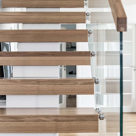 Laiptai su balkiu 2-7 - laiptadariai.lt