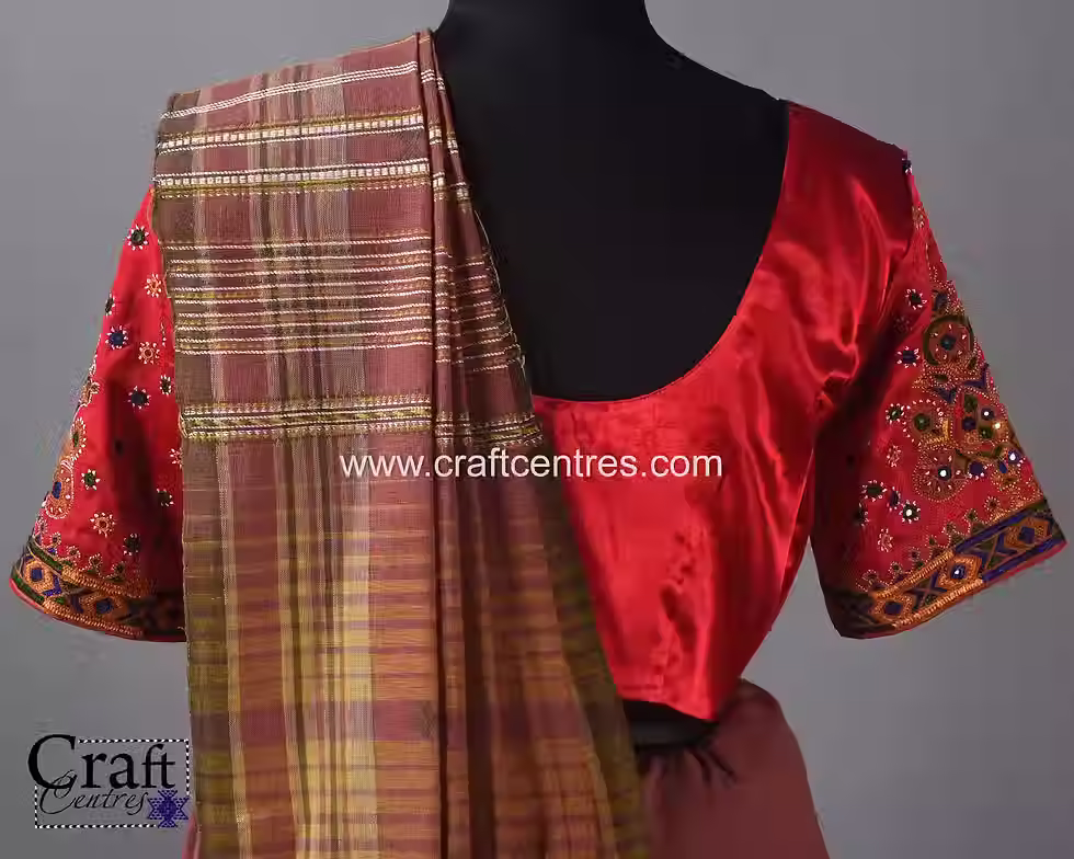 Thumbnail: Handloom traditional saree and blouse combo for women