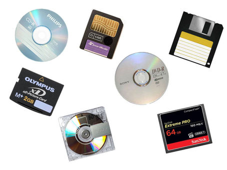Can Old CDs, DVDs and Memory Cards Still Be Read?
