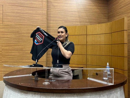 Transporte de animais vivos é crueldade e ameaça à saúde pública, alerta Kitty Lima