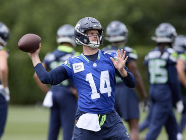 Darnold on the Clock: One Year to Prove He's No Daniel Jones as Milroe Waits in the Wings