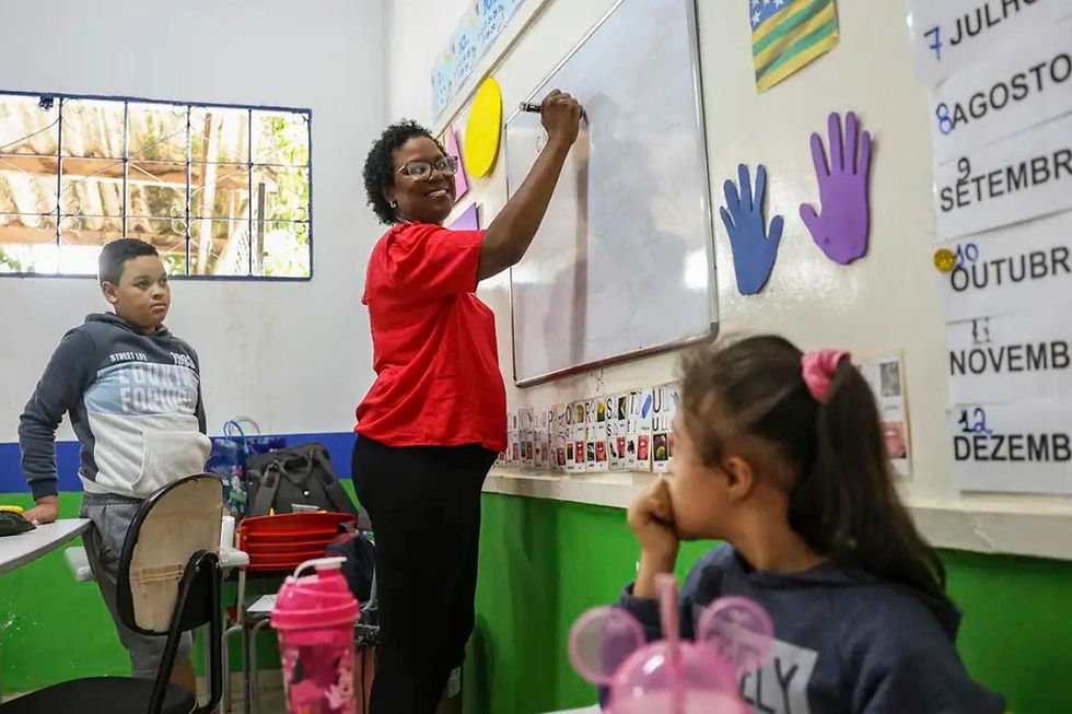 Professores: PEC que permite acúmulo de cargos segue para promulgação