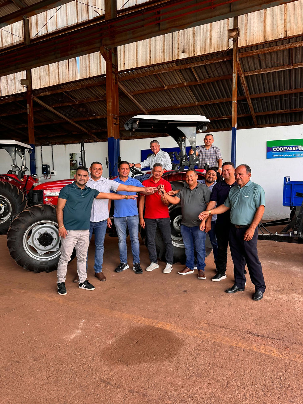 Weverton fortalece agricultura familiar com entrega de máquinas e equipamentos para Carolina, Icatu e Lajeado Novo